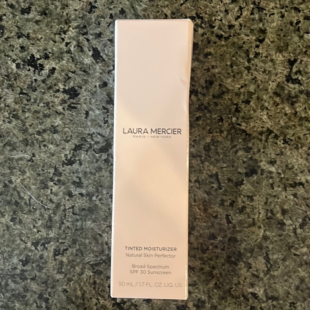 Laura Mercier Tinted Moisturizer